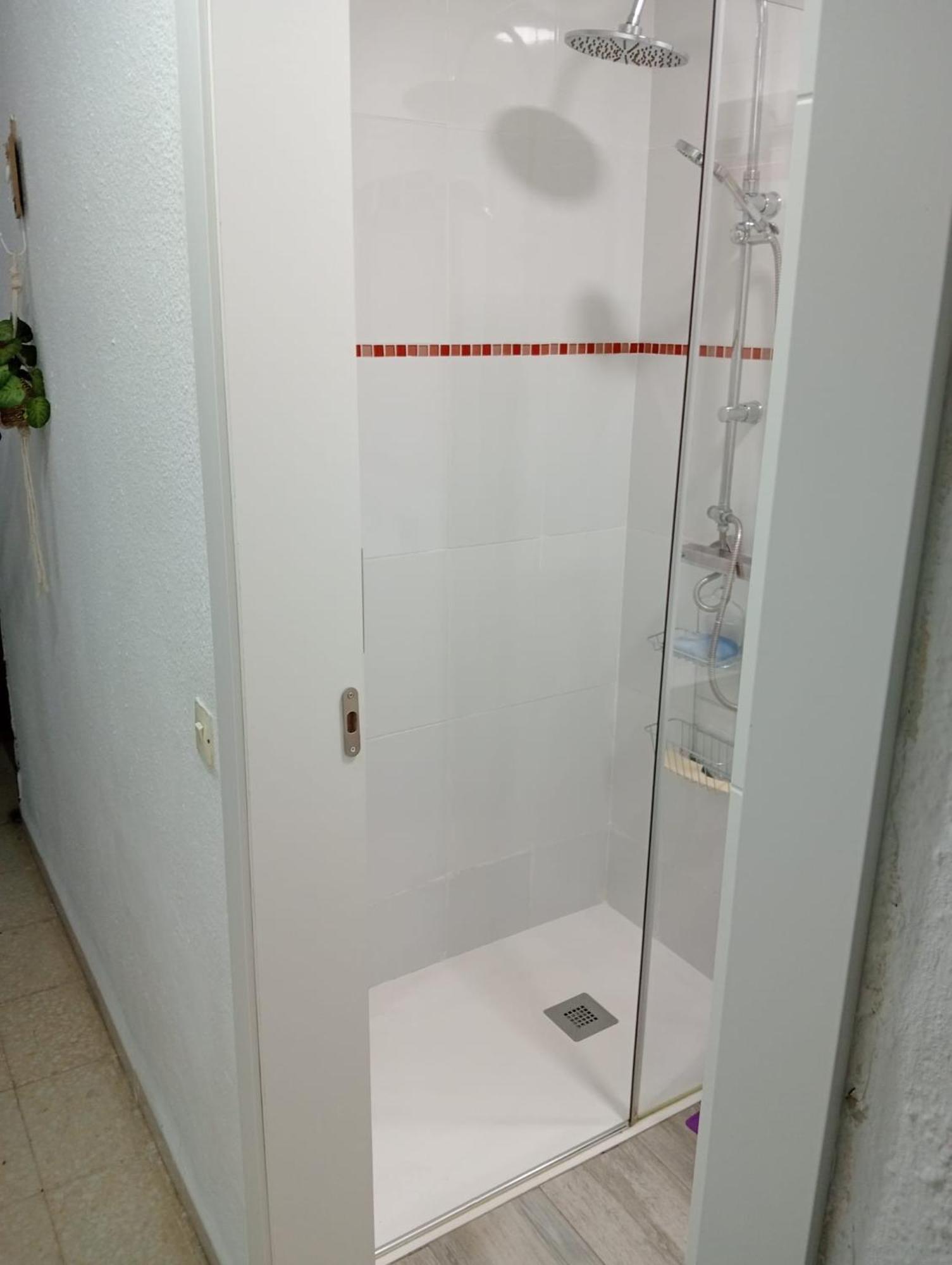 Habitacion Piso Particular 카스티예하데라쿠에스타 외부 사진